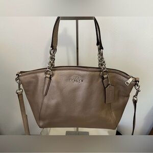 EUC Coach Kelsey Champagne Gold Metallic Leather Women's Bag/Crossbody